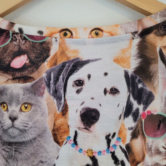 Secret Treasures Cats Puppies Bunny Print Shirt Adult Sz L/XL Unisex Tee Casual - Picture 11 of 11